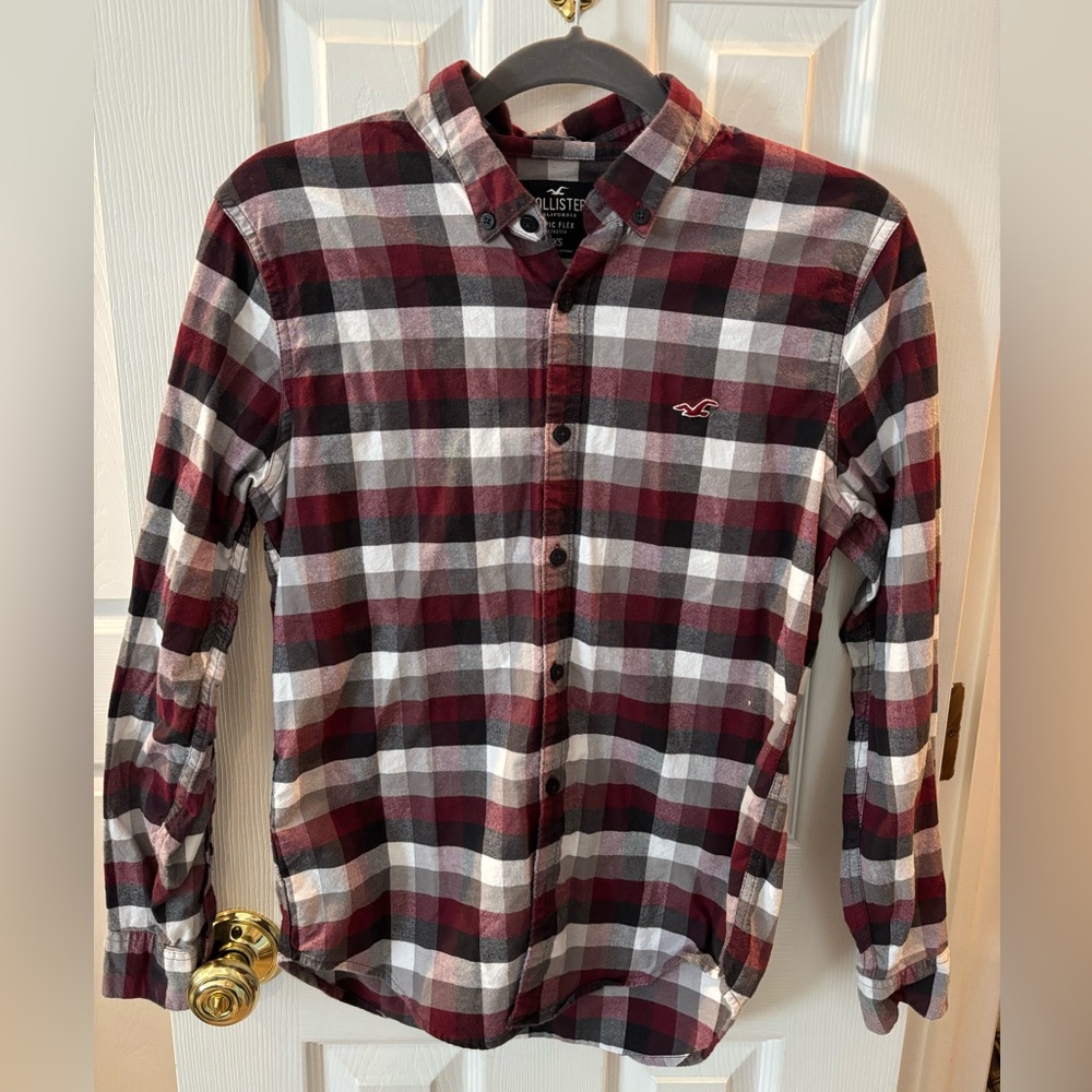American Eagle Button Down Shirt